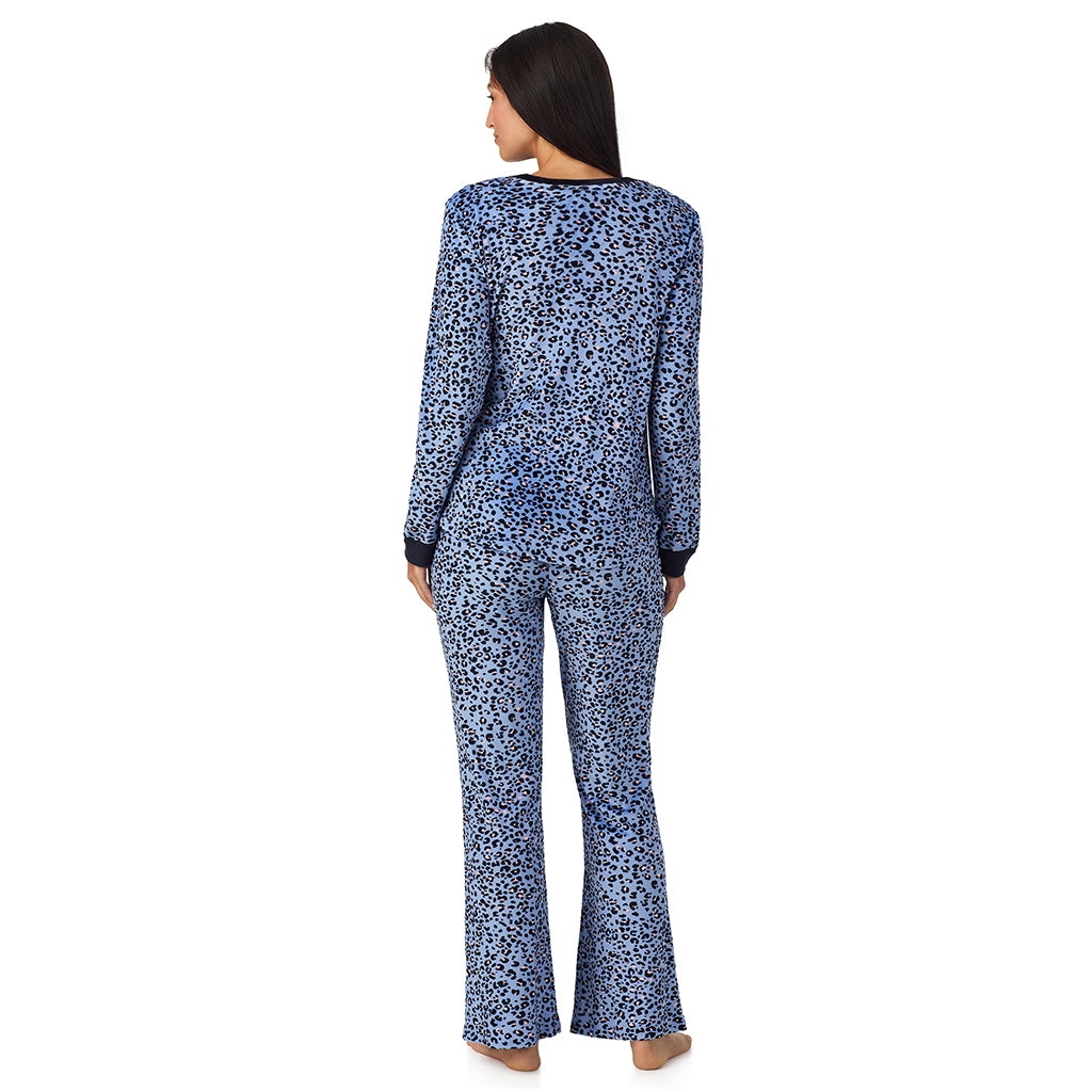 Blue Animal;Model is wearing size S. She is 5'8.5", Bust 32", Waist 25", Hips 36".@A lady wearing Silky Velour Long Sleeve Pullover with Boot Cut Pant 2-Pc Pajama Set