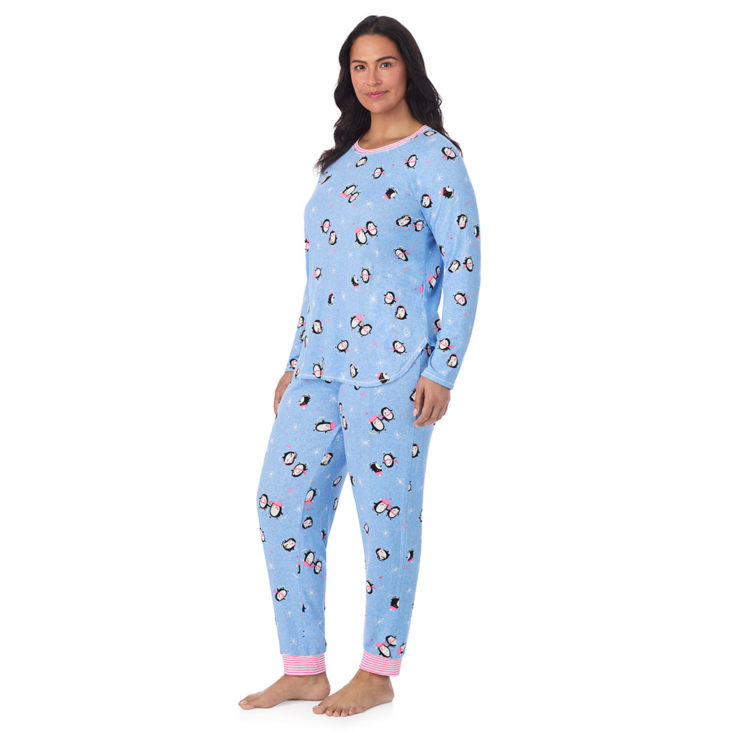 Blue Penguin;Model is wearing size 1X. She is 5'10", Bust 40", Waist 33", Hips 47".@A lady wearing Brushed Sweater Knit Long Sleeve Top with Jogger 2-Pc Pajama Set PLUS