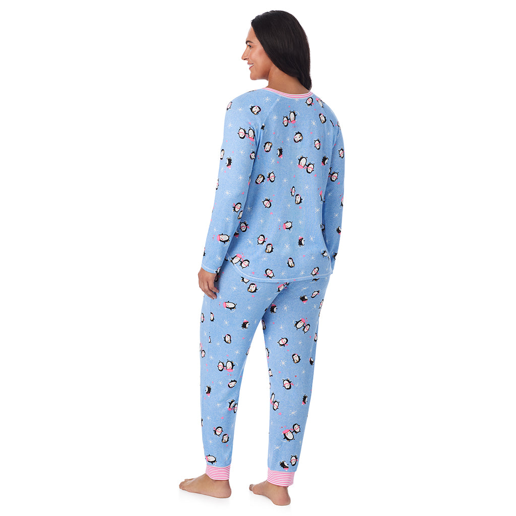 Blue Penguin;Model is wearing size 1X. She is 5'10", Bust 40", Waist 33", Hips 47".@A lady wearing Brushed Sweater Knit Long Sleeve Top with Jogger 2-Pc Pajama Set PLUS