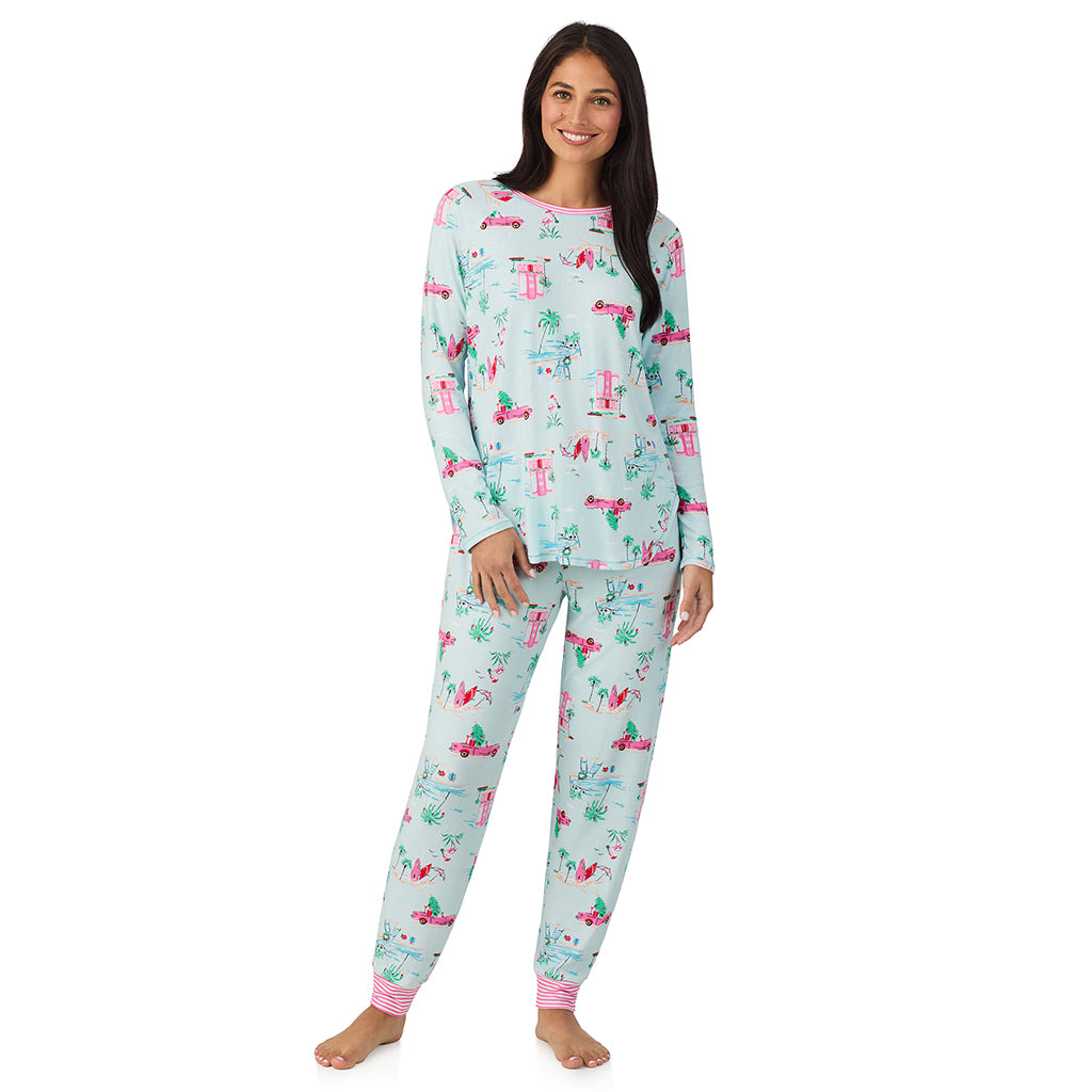 Aqua Coastal Holiday;Model is wearing size S. She is 5'8.5", Bust 32", Waist 25", Hips 36".@A lady wearing Brushed Sweater Knit Long Sleeve Top with Jogger 2-Pc Pajama Set