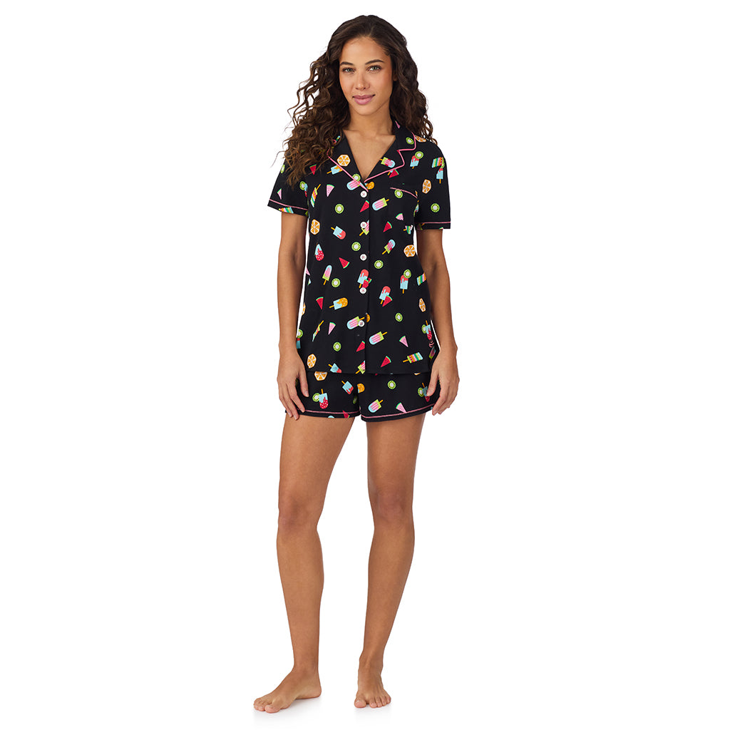 Icepop;Model is wearing size S. She is 5’9”, Bust 34”, Waist 23”, Hips 35”.@ A lady wearing Cotton-Blend Short Sleeve Notch Collar with Short 2-Pc Pajama Set