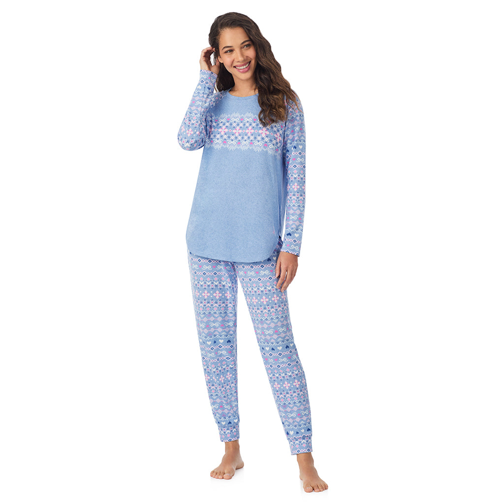 Peri Fair Isle; Model is wearing size S. She is 5’9”, Bust 34”, Waist 23”, Hips 35”.@A lady wearing Peri Fair Isle Brushed Sweater Knit Long Sleeve Pajama Set
