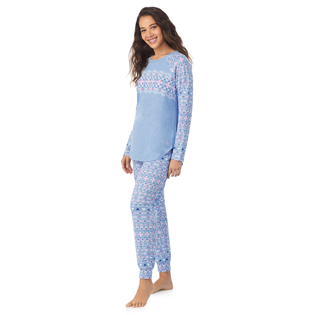 Peri Fair Isle; Model is wearing size S. She is 5’9”, Bust 34”, Waist 23”, Hips 35”.@A lady wearing Peri Fair Isle Brushed Sweater Knit Long Sleeve Pajama Set