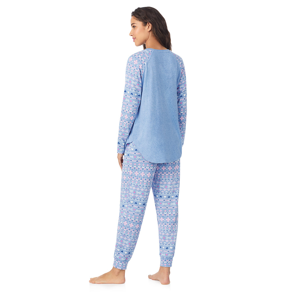 Peri Fair Isle; Model is wearing size S. She is 5’9”, Bust 34”, Waist 23”, Hips 35”.@A lady wearing Peri Fair Isle Brushed Sweater Knit Long Sleeve Pajama Set