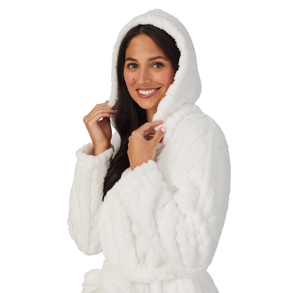 Cream;Model is wearing size S. She is 5'8.5", Bust 32", Waist 25", Hips 36".@A lady wearing Cable Jacquard Sherpa Wrap Robe with Hood