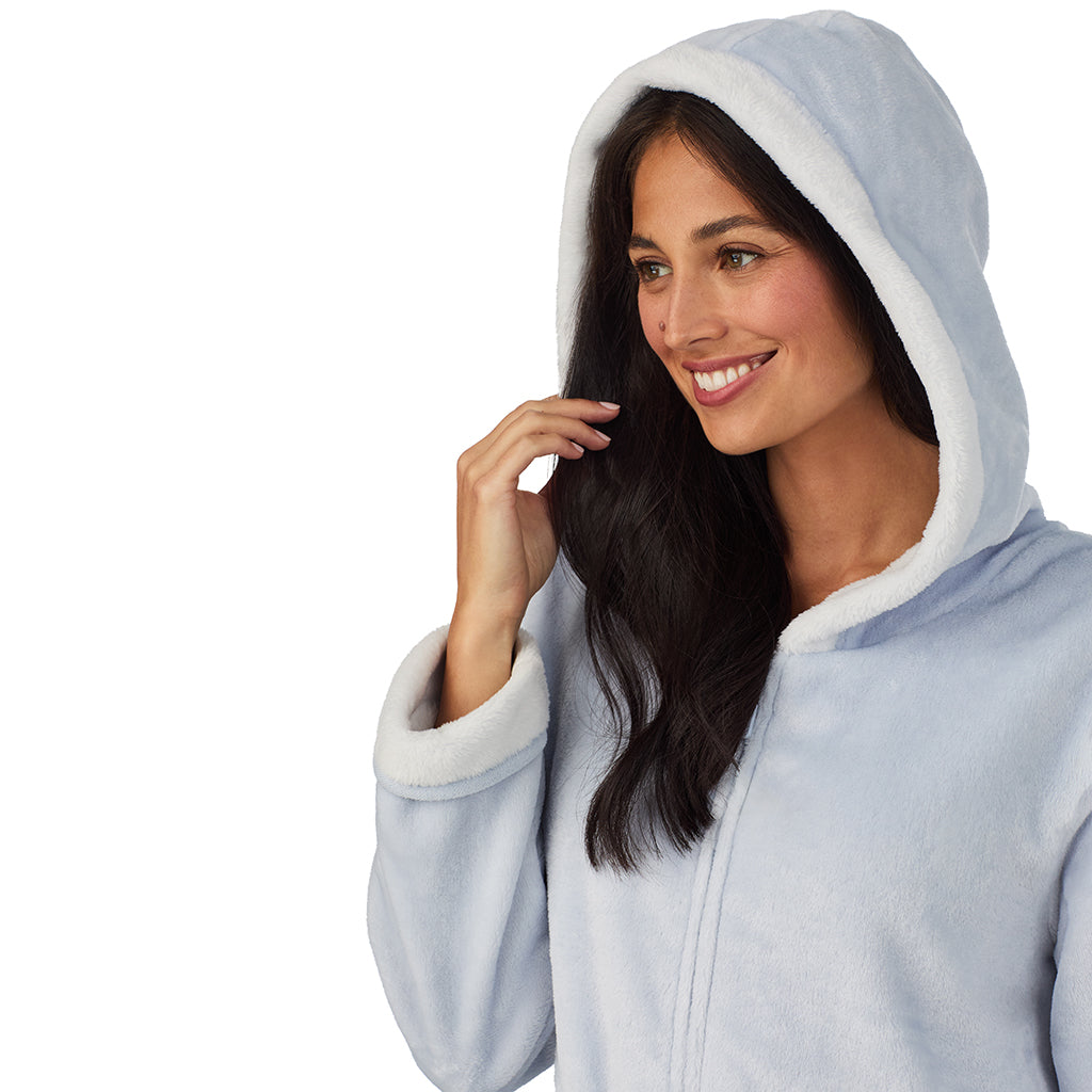 Silver;Model is wearing size S. She is 5'8.5", Bust 32", Waist 25", Hips 36".@A lady wearing Chenille Zip Robe with Hood