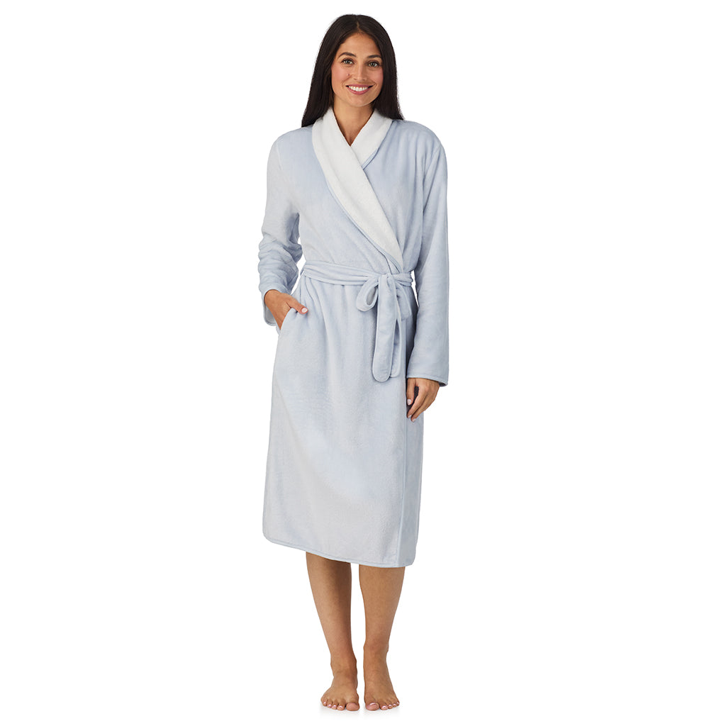 Silver;Model is wearing size S. She is 5'8.5", Bust 32", Waist 25", Hips 36".@A lady wearing Chenille Wrap Robe