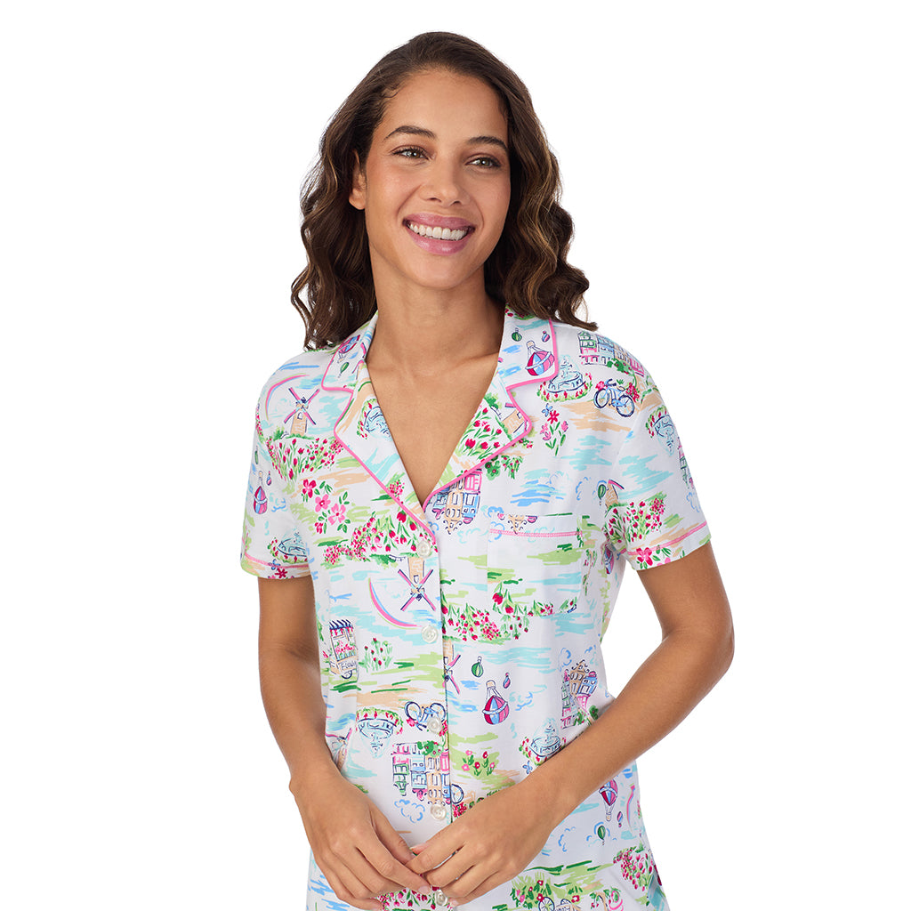 Spring Scene; Model is wearing size S. She is 5’9”, Bust 34”, Waist 23”, Hips 35”. @A lady wearing Cotton-Blend Short Sleeve Notch Collar 2-Pc Pajama Set