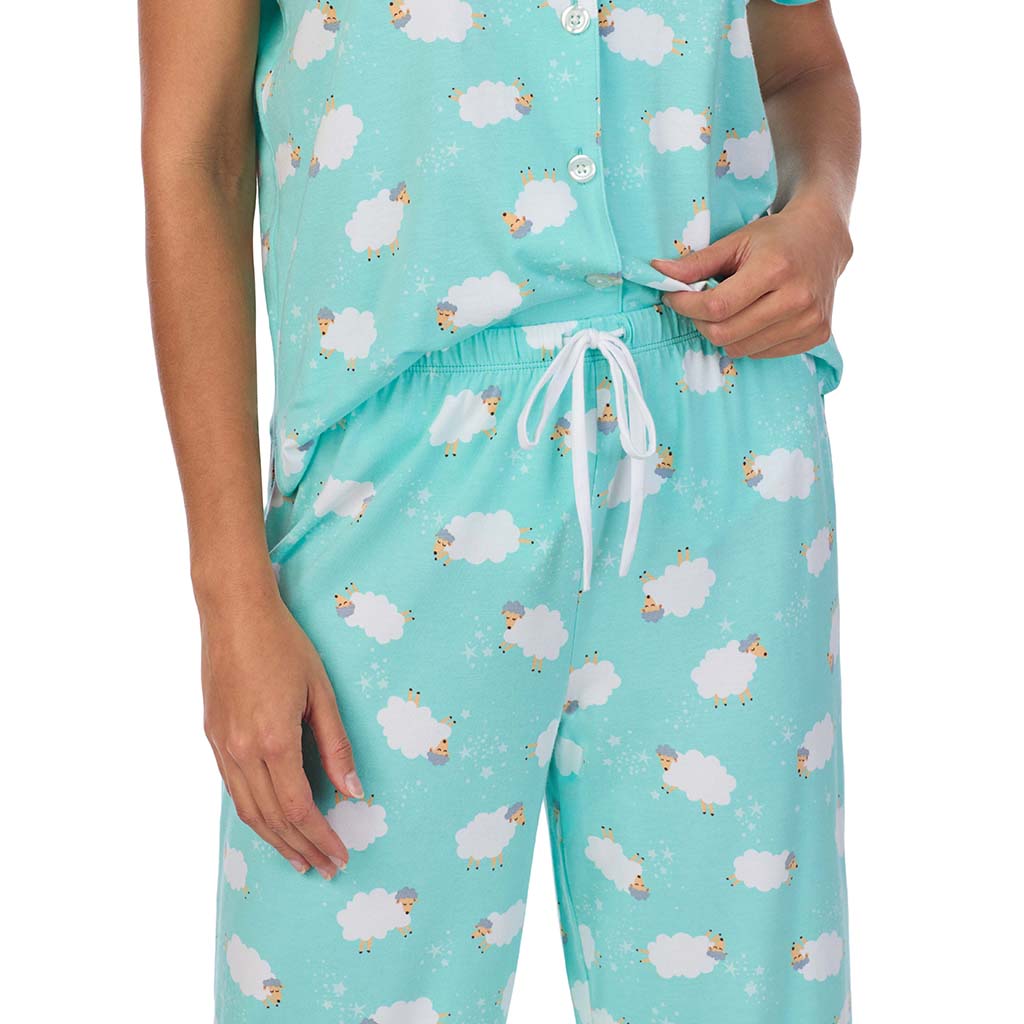 Sheep; Model is wearing size S. She is 5’9”, Bust 34”, Waist 23”, Hips 35”. @A lady wearing Cotton-Blend Short Sleeve Notch Collar 2-Pc Pajama Set