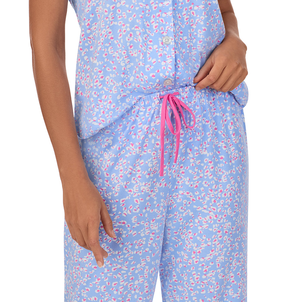 Peri Animal; Model is wearing size S. She is 5’9”, Bust 34”, Waist 23”, Hips 35”. @A lady wearing Cotton-Blend Short Sleeve Notch Collar 2-Pc Pajama Set