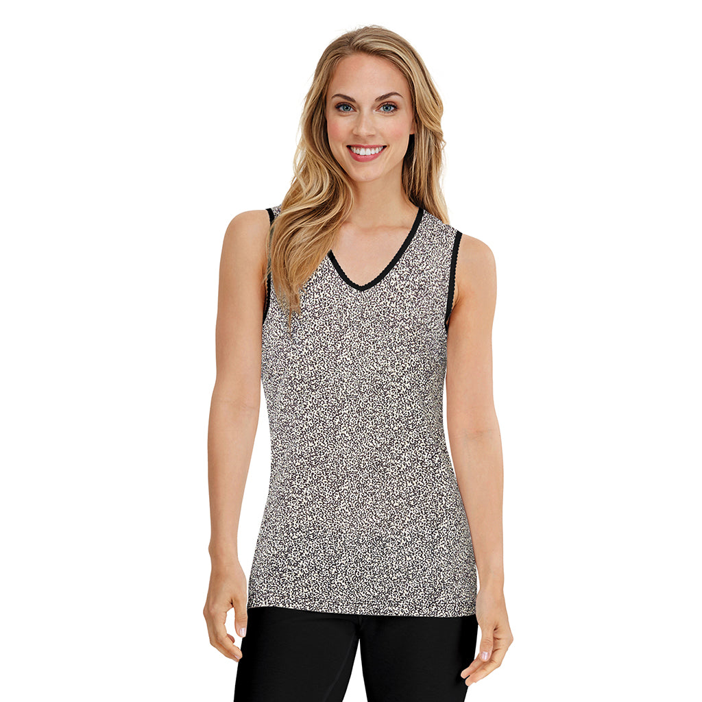 Cheetah; Model is wearing size S. She is 5’9”, Bust 32”, Waist 25.5”, Hips 36”. @A lady wearing cheetah sleeveless lace edge V-Neck tank.