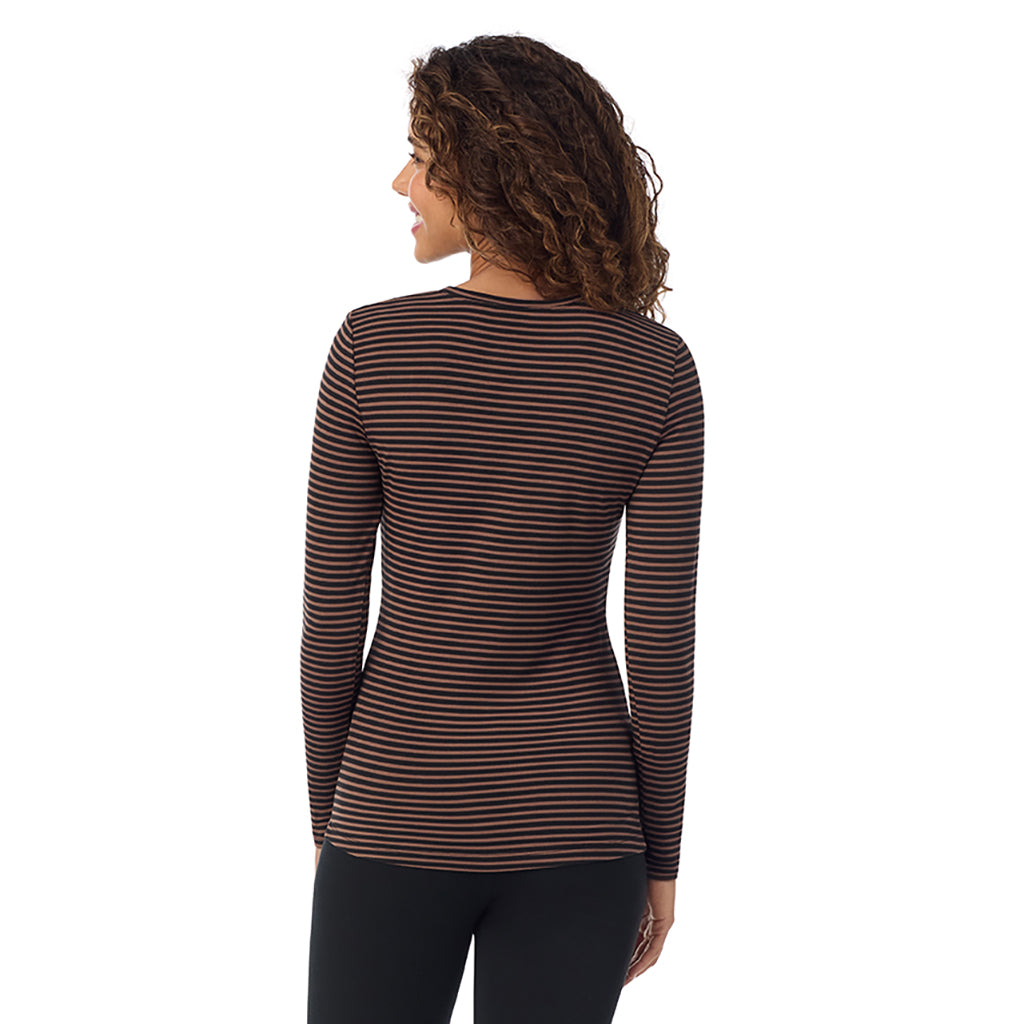 Pecan Stripe; Model is wearing size S. She is 5’9”, Bust 34”, Waist 23”, Hips 35”. @A lady wearing pecan stripe longsleeve crew.