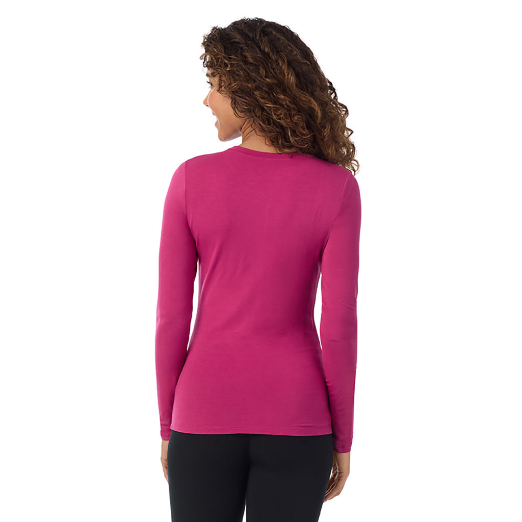 Deep Fuchsia; Model is wearing size S. She is 5’9”, Bust 34”, Waist 23”, Hips 35”. @A lady wearing deep fuchsia longsleeve crew.