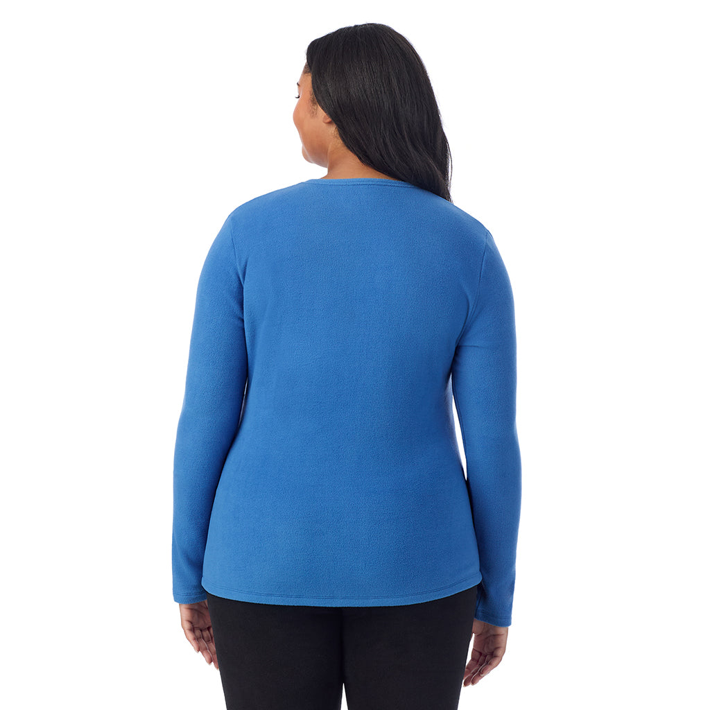 Blue Comet;Model is wearing size 1X. She is 5'11", Bust 36", Waist 36.5", Hips 47.5".@A lady wearing Blue Comet fleecewear with stretch long sleeve crew plus.