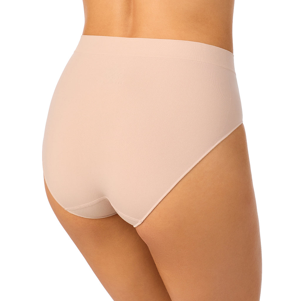 Rose Dust/Rose Dust/Black;Model is wearing size S. She is 5'8", Bust 34", Waist 25", Hips 36". @A Soft Seamless High-Cut Brief Panty 3-Pack