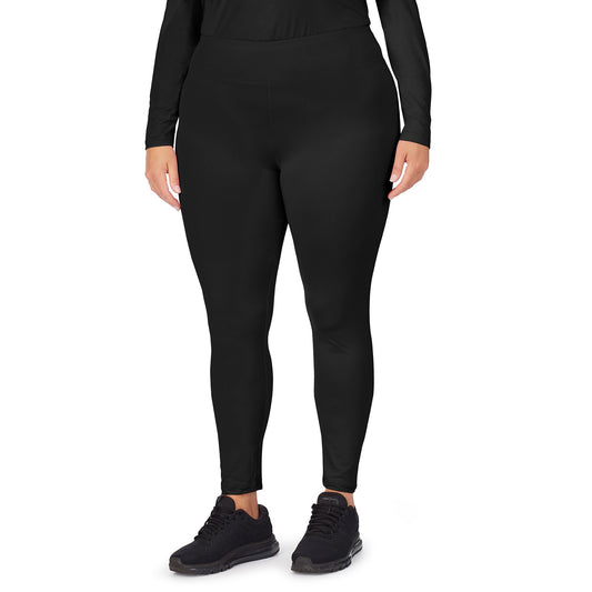 A lady wearing black underscrub legging plus.