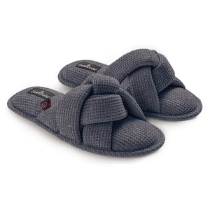 A heather waffle braid slide slipper.