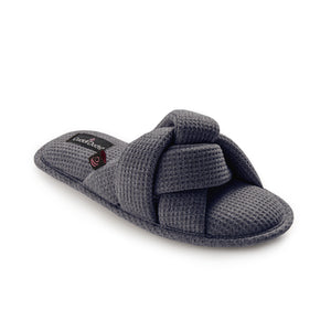 A heather waffle braid slide slipper.