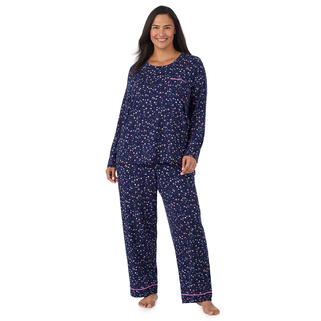 Navy Star Print; Model is wearing size 1X. She is 5'10", Bust 40", Waist 33", Hips 47". @A lady wearing Cotton-Blend Short Sleeve Sleep Shirt PLUS in Navy Star Print