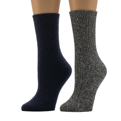 A mannequin wearing Static Texture / Twist 5x1 Rib Crew Sock 2-Pack