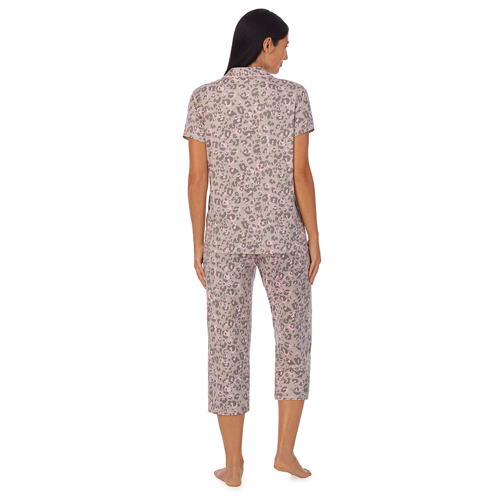 Leopard with Pink;Model is wearing size S. She is 5'8.5", Bust 32", Waist 25", Hips 36".@A lady wearing  Leopard  pink Short Sleeve Notch Pajama Set