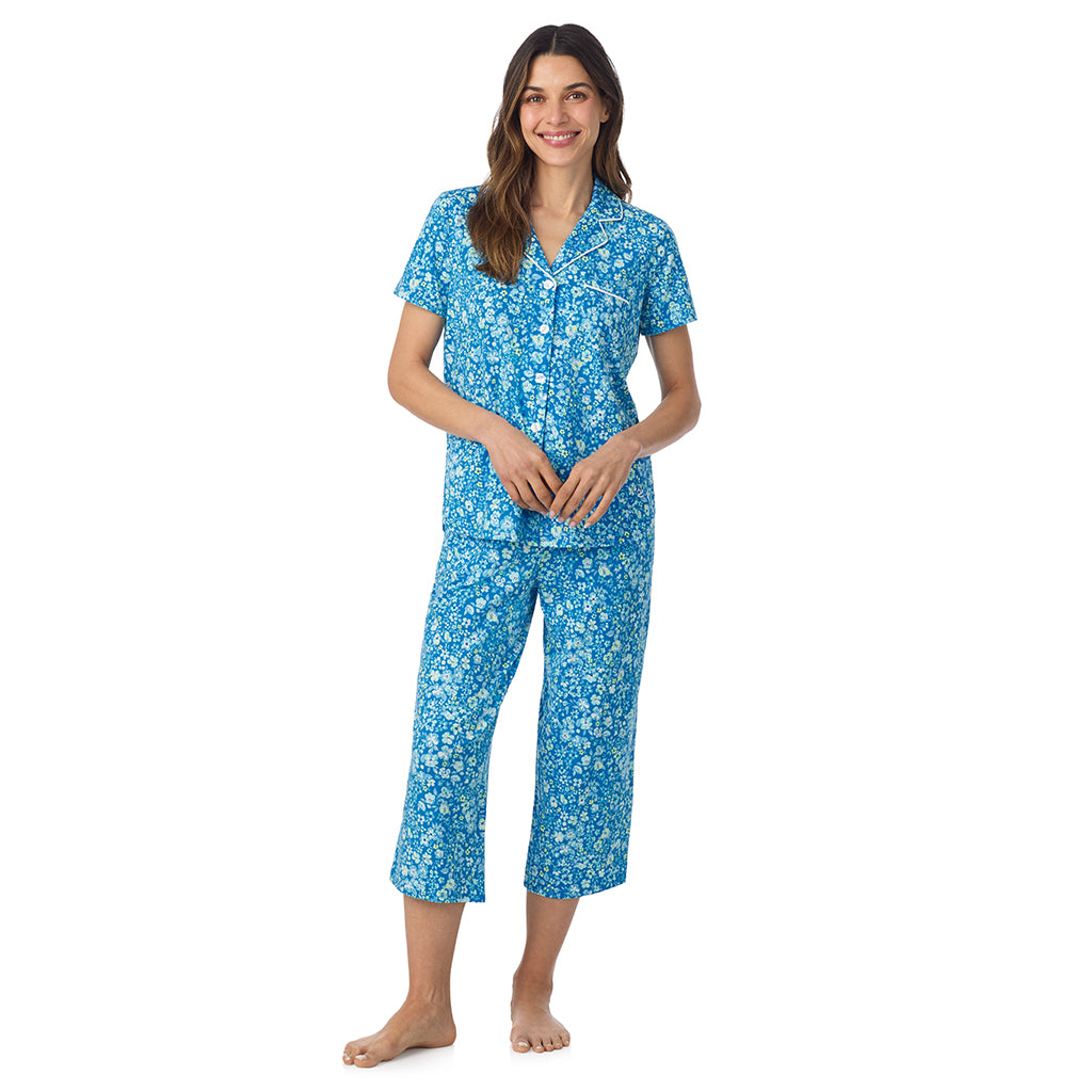 Blue Ditsy; Model is wearing size S. She is 5’9”, Bust 34”, Waist 25.5”, Hips 36.5”. @ A lady wearing Cotton-Blend Short Sleeve Notch Collar with Cropped Pant Pajama Set in Blue Ditsy posing front view pose