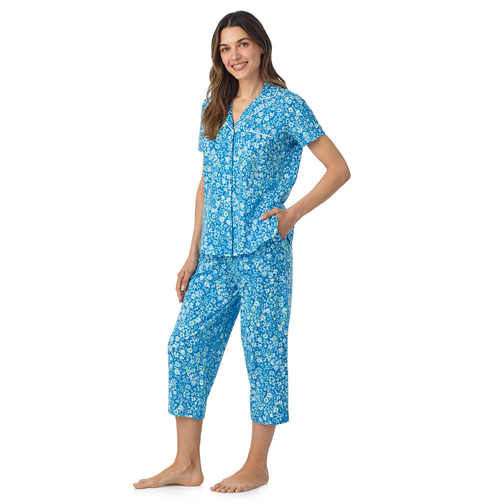 Blue Ditsy; Model is wearing size S. She is 5’9”, Bust 34”, Waist 25.5”, Hips 36.5”. @ A lady wearing Cotton-Blend Short Sleeve Notch Collar with Cropped Pant Pajama Set in Blue Ditsy posing front view pose