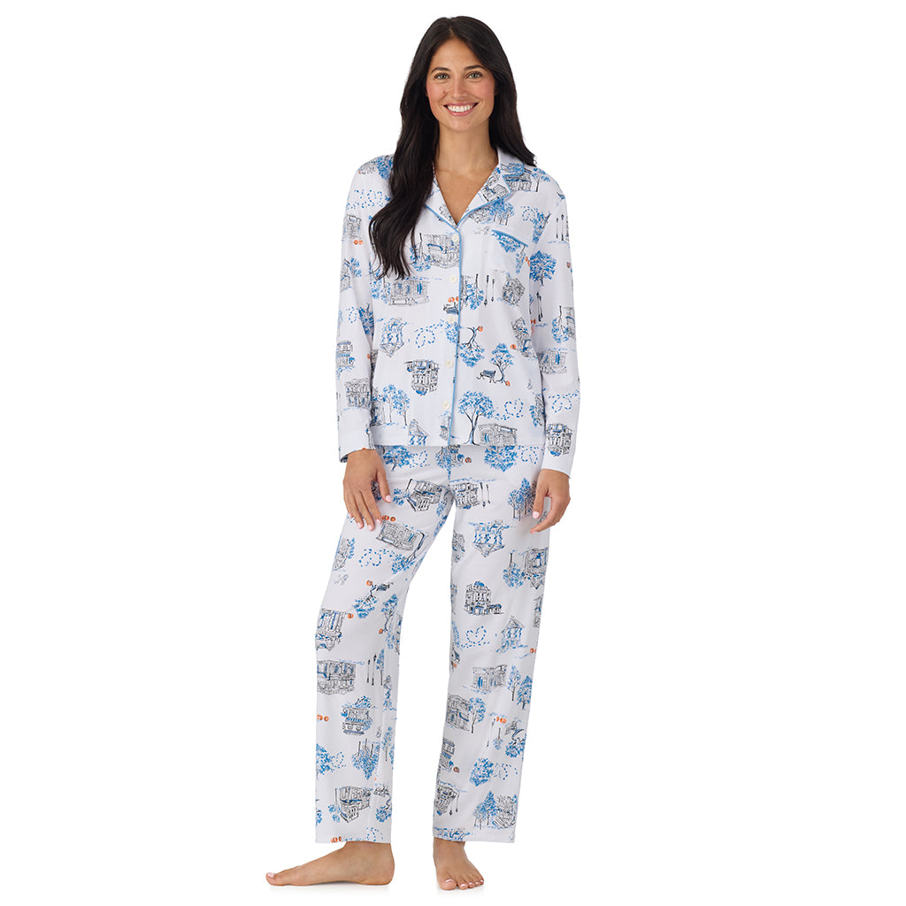 A lady wearing Cotton-Blend Long Sleeve Notch Collar with Long Pant Pajama Set White Halloween Landscape 