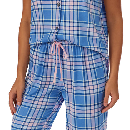   Blue Pink Plaid;Model is wearing size S. She is 5'8.5", Bust 32", Waist 25", Hips 36".@A lady wearing   Blue Pink Plaid Short Sleeve Notch Pajama Set