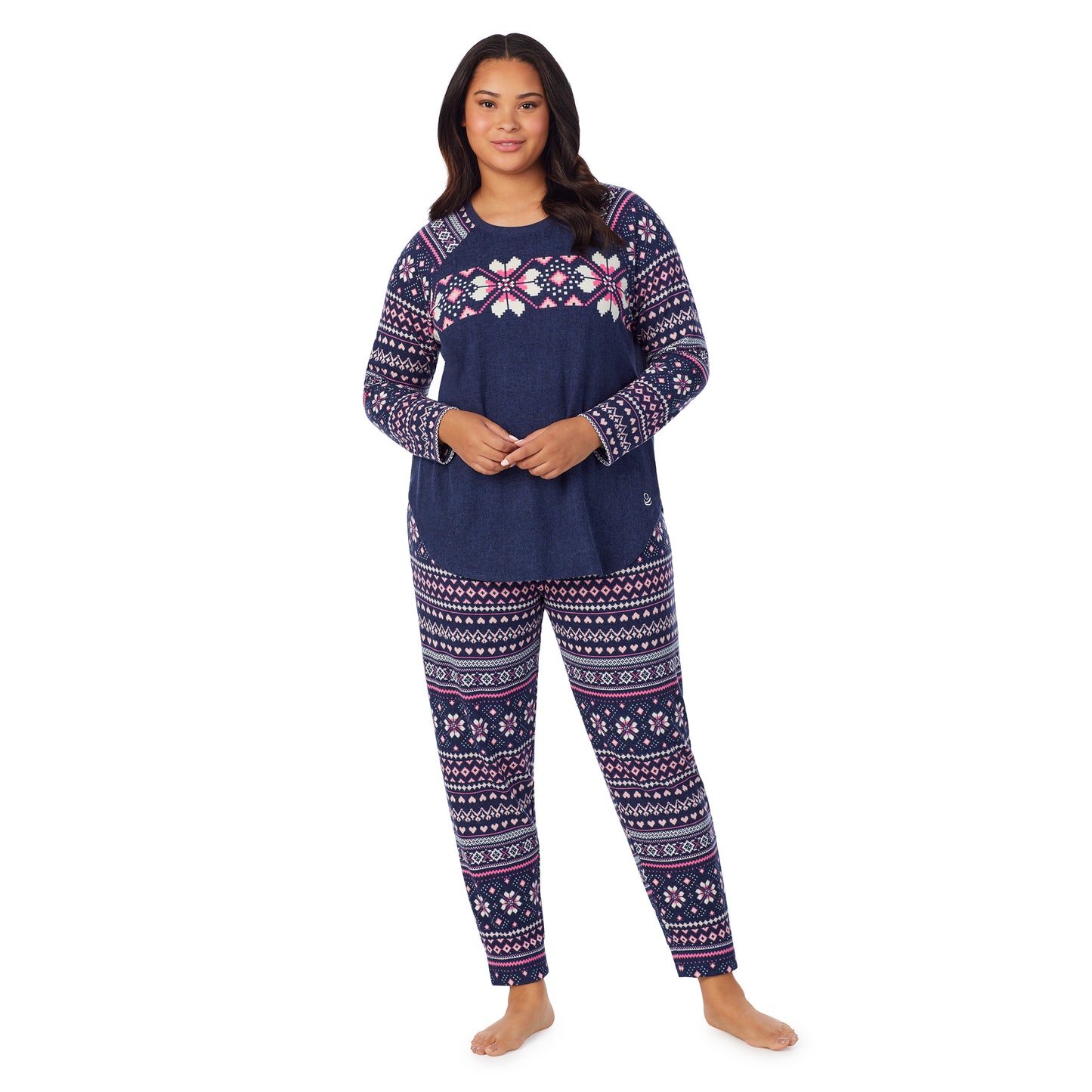 Navy Pink Fairisle;Model is wearing size 1X. She is 5'10", Bust 40", Waist 33", Hips 47"@A lady wearing navy pink fairisle brushed sweater knit long sleeve plus pajama set.