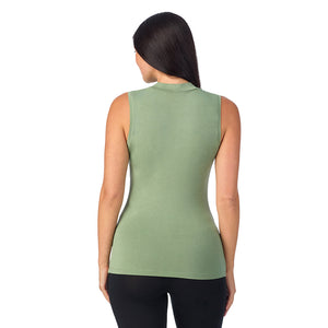A lady wearing Cotton-Blend Short Sleeve Notch Collar with Cropped Pant Pajama Set