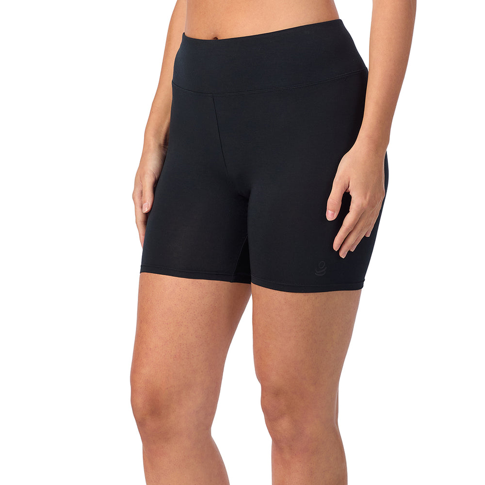 A lady wearing Softwear With Stretch Short Short