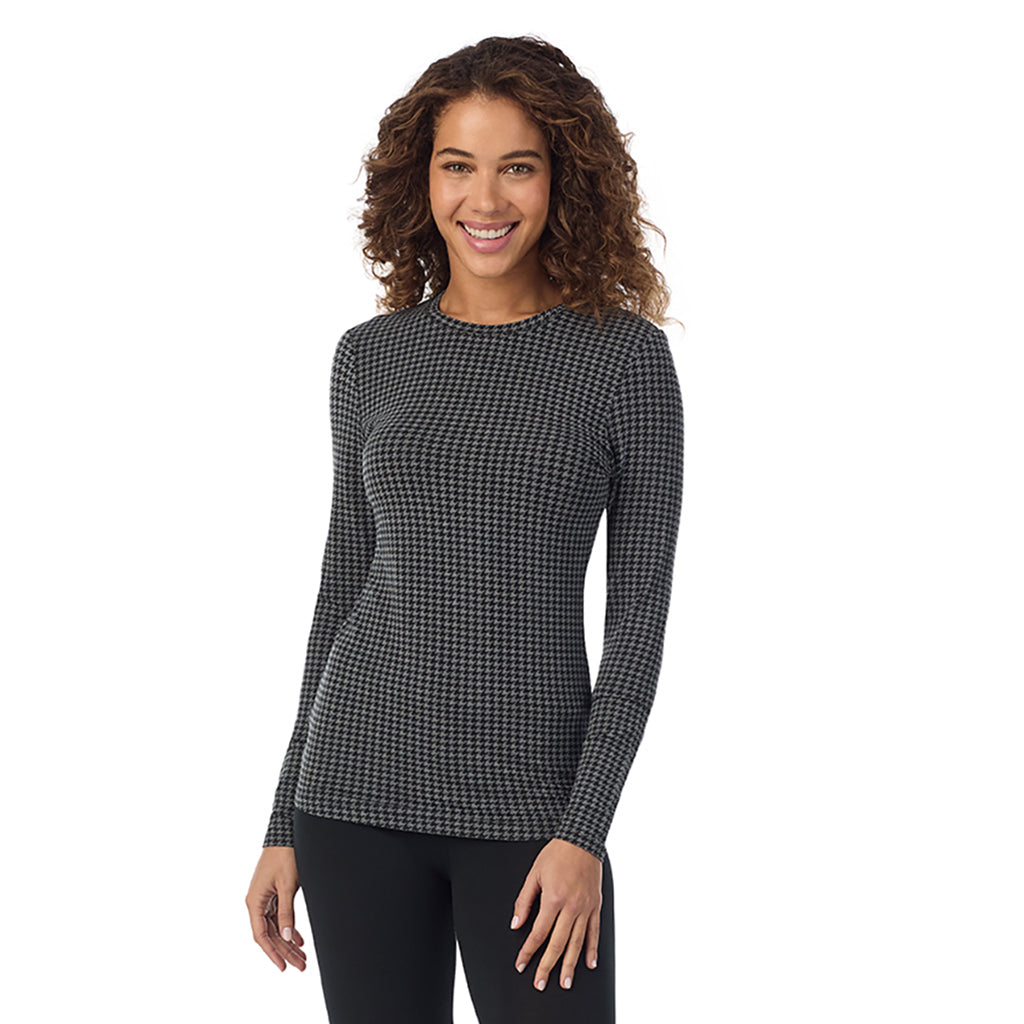 Charcoal Heather Houndstooth; Model is wearing size S. She is 5’9”, Bust 34”, Waist 23”, Hips 35”.@A lady wearing charcoal heather houndsooth long sleeve crew petite softwear with stretch top.