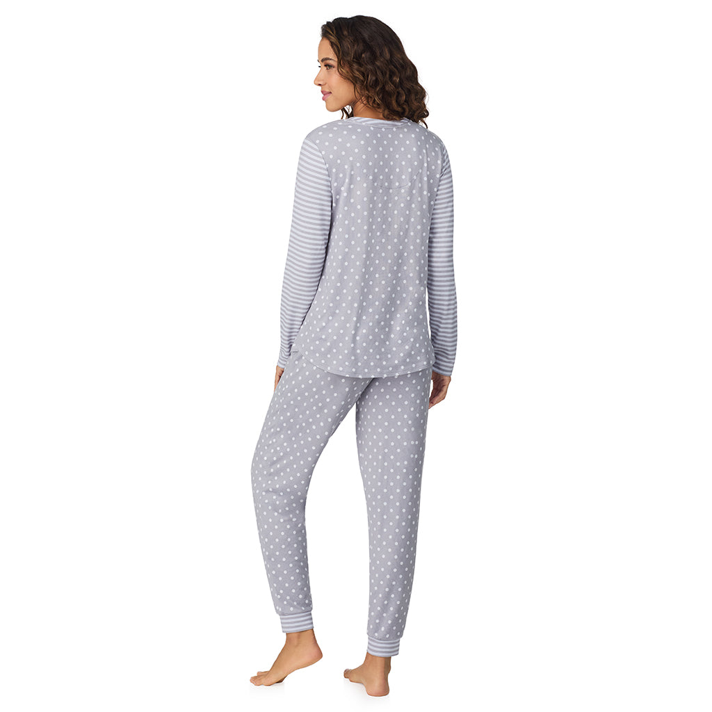 Grey Dot/Stripe;Model is wearing size S. She is 5’9”, Bust 34”, Waist 23”, Hips 35”.@A lady wearing Grey Dot/Stripe Brushed Sweater Knit Long Sleeve Henley with Jogger 2-Pc Pajama Set