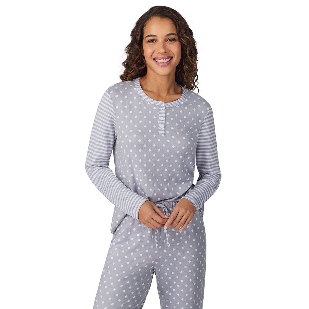 Grey Dot/Stripe;Model is wearing size S. She is 5’9”, Bust 34”, Waist 23”, Hips 35”.@A lady wearing Grey Dot/Stripe Brushed Sweater Knit Long Sleeve Henley with Jogger 2-Pc Pajama Set