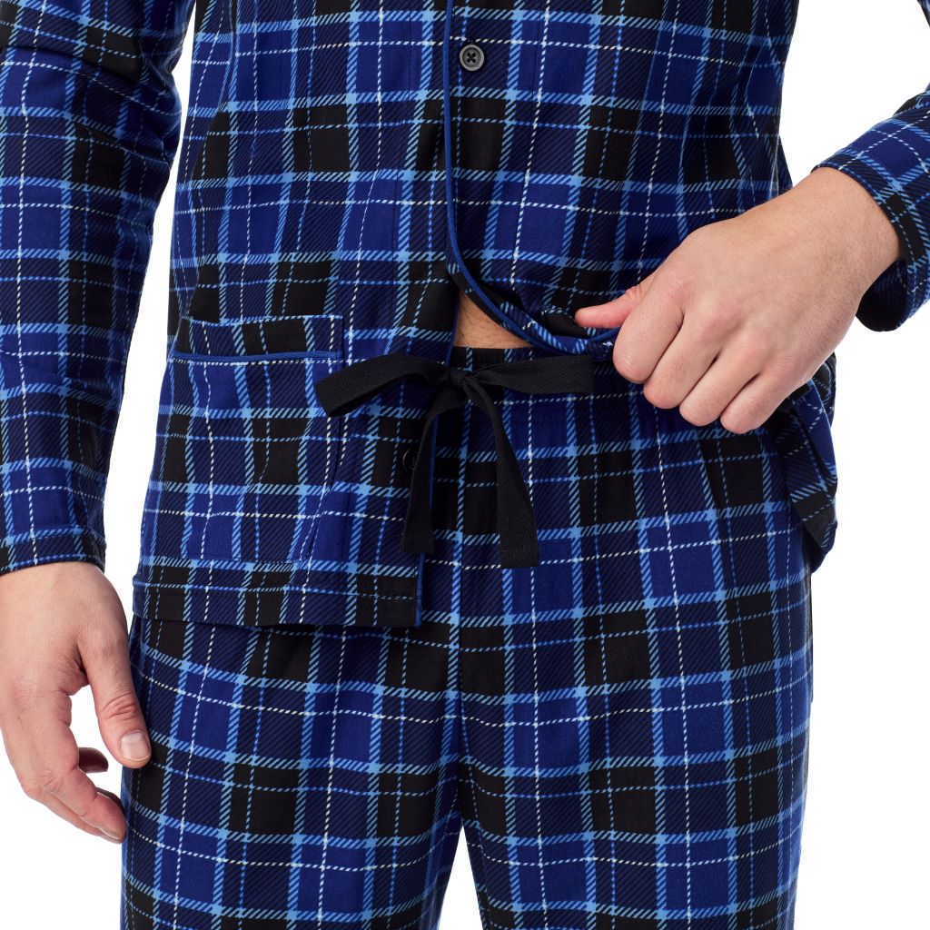 A man wearing Mens Cozy Lodge Notch Pajama 2-Pc Set