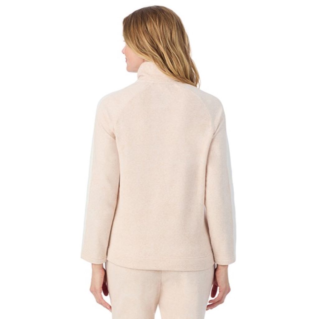 A lady wearing Oatmeal HeatherCuddl Duds x Jennifer Lake Fleecewear with Stretch Half-Zip Pullover 