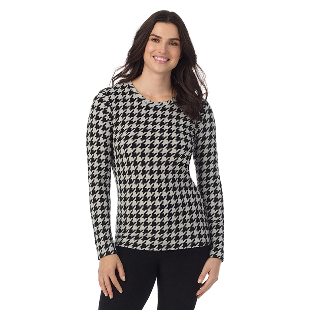  A Lady is wearing a Lt Grey Heather Houndstooth Fleecewear With Stretch Long Sleeve Crew