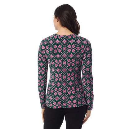 Evergreen Snowflake; Model is wearing a size S. She is 5’9”, Bust 34”, Waist 25”, Hips 36”@ A Lady is wearing a Evergreen Snowflake Fleecewear With Stretch Long Sleeve Crew