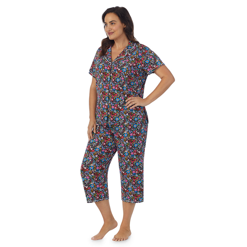 Spring Bloom;Model is wearing size 1X. She is 5'11.5", Bust 41", Waist 33", Hips 46" @A lady wearing Short Sleeve Notch Collar pajama set with floral print