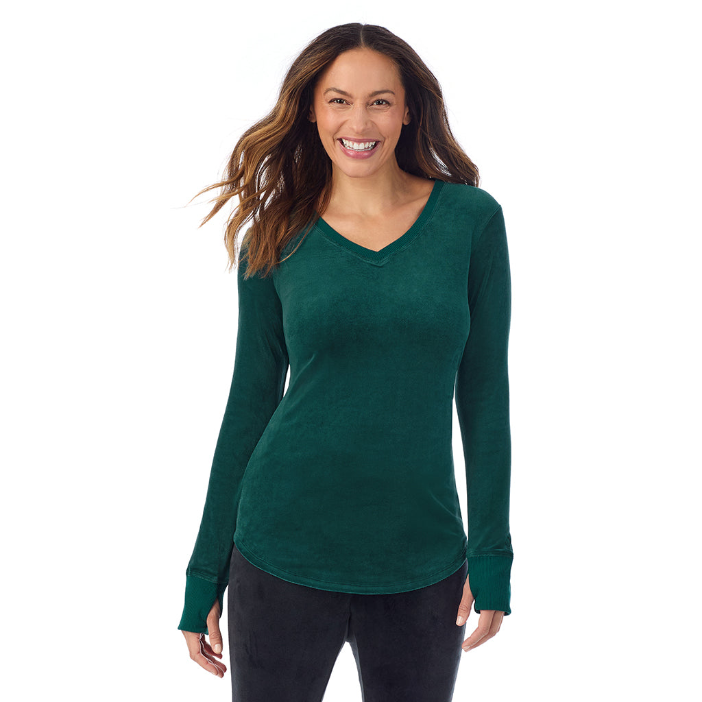 Dark Pine;Model is wearing size S. She is 5'8", Bust 34", Waist 24.5", Hips 35".
@A lady wearing Stretch Velour Long Sleeve V-Neck
