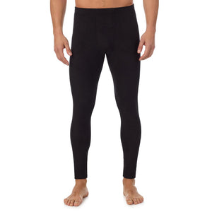 A man wearing black fleecewear pant.
