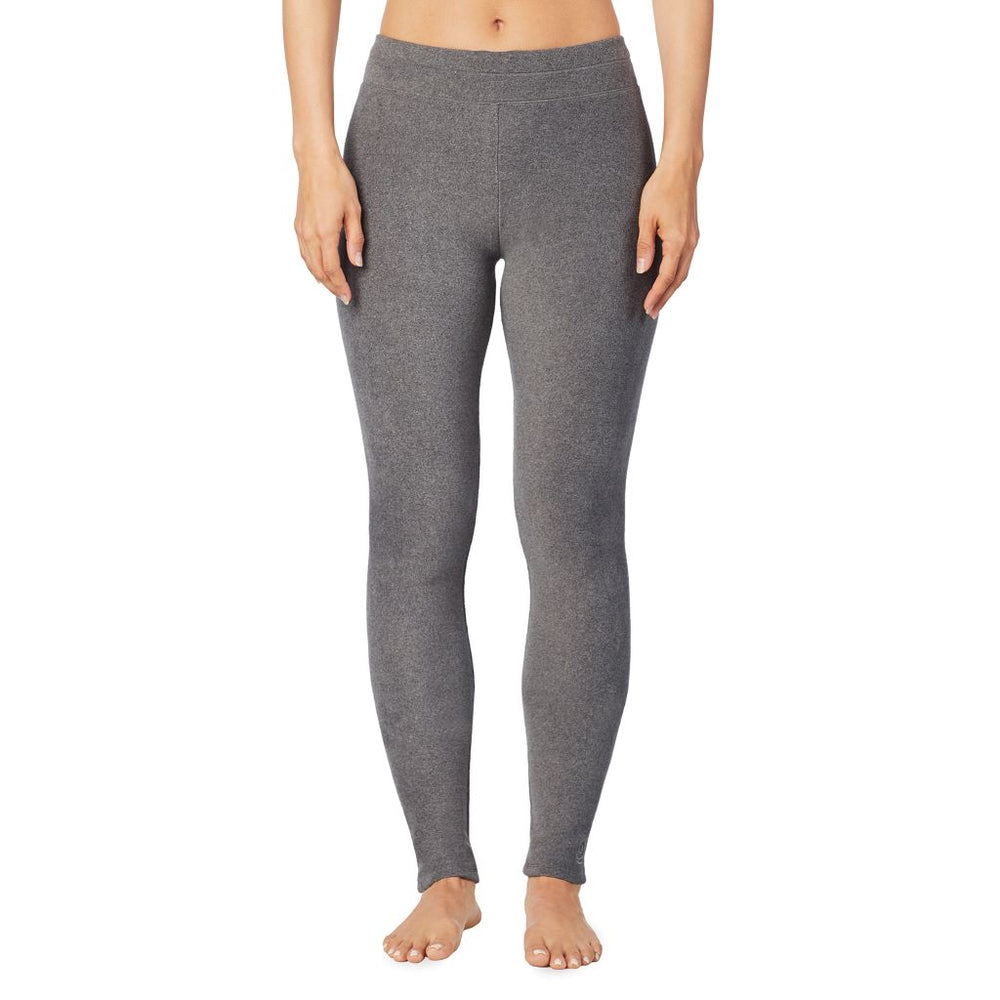 A lady wearing fleecewear with stretch legging