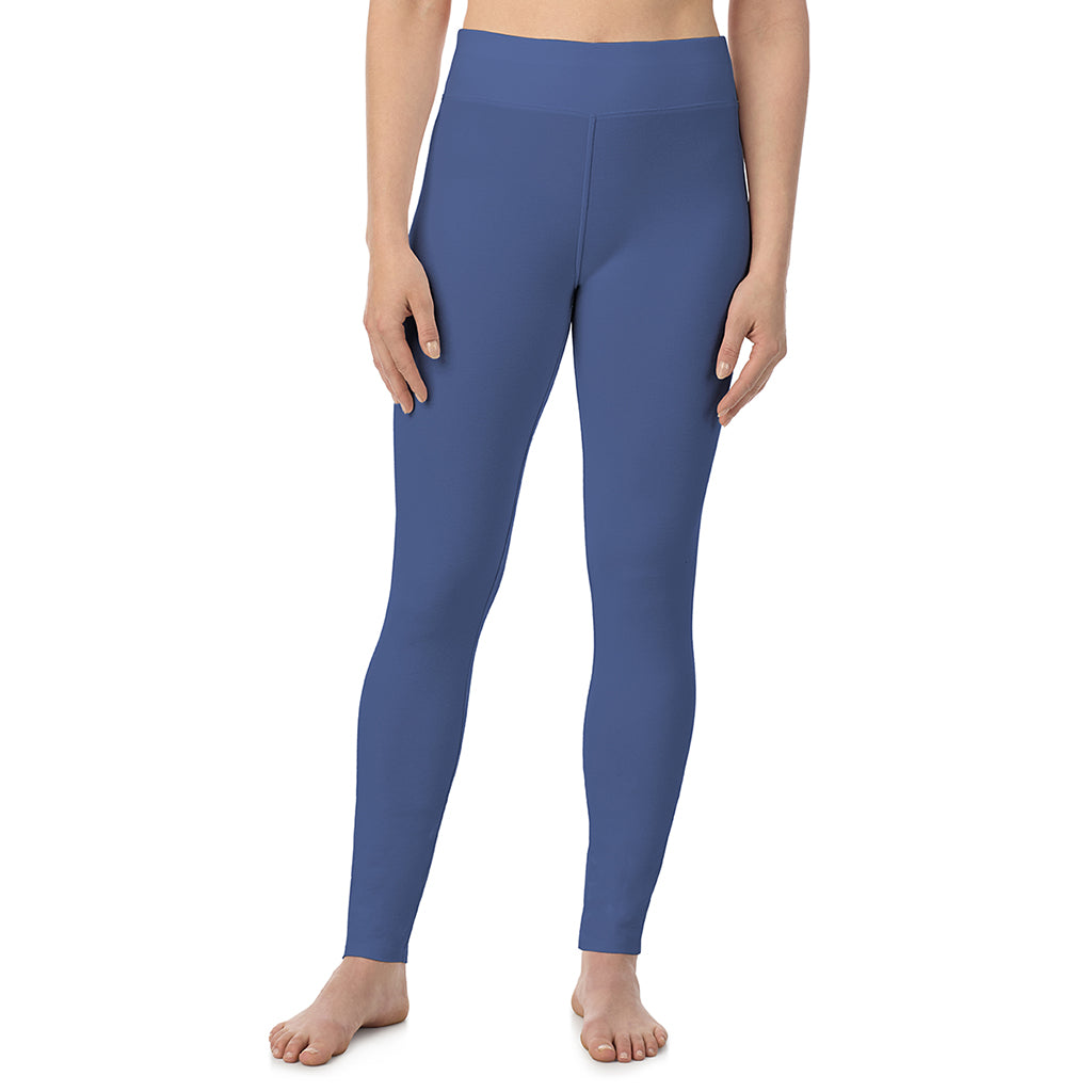 A lady wearing Smoke Blue cottonwear legging