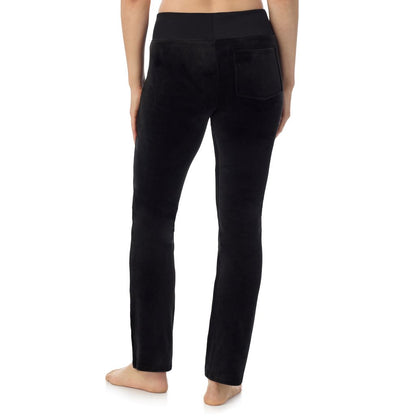 Black;Model is wearing size S. She is 5’9”, Bust 34”, Waist 25”, Hips 36”
@A lady wearing Stretch Velour Boot Cut Legging
