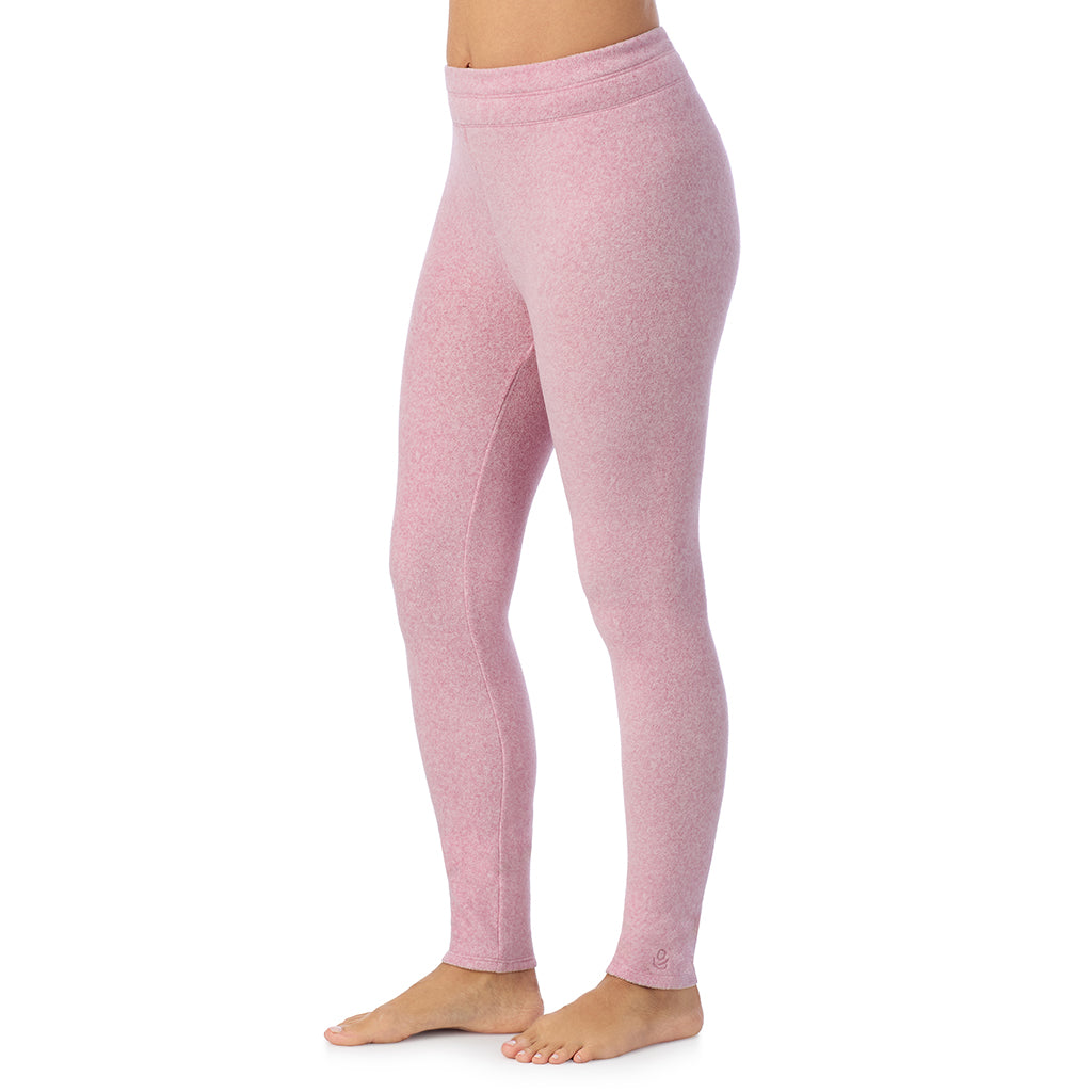 A lady wearing fleecewear with stretch legging