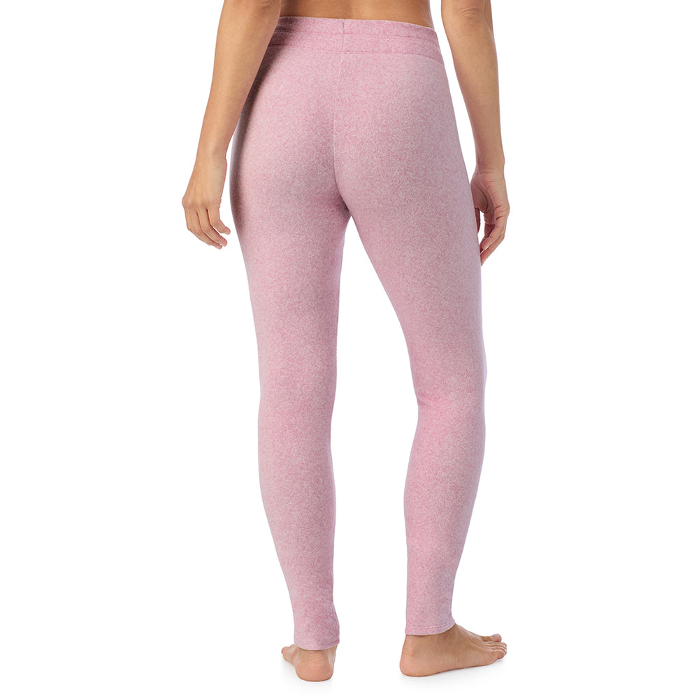 A lady wearing fleecewear with stretch legging