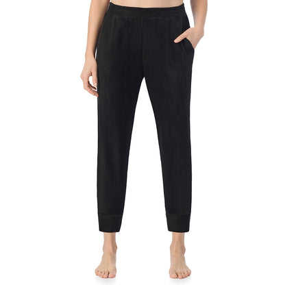 A lady wearing Black Cuddl Duds x Jennifer Lake Fleecewear with Stretch Cropped Jogger 