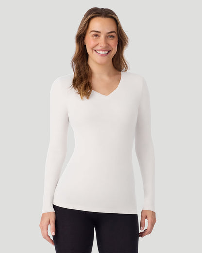 A lady wearing Softwear With Stretch Long Sleeve V-Neck in Oatmeal Heather