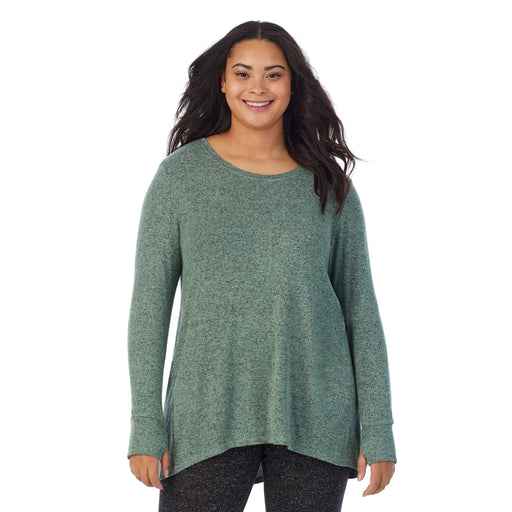  Marled Soft Olive; Model is wearing size 1X. She is 5’11”, Bust 36”, Waist 36.5”, Hips 47.5”. @A lady wearing a Marled Soft Olive long sleeve tunic plus.